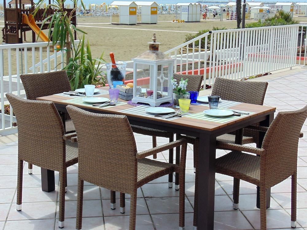 Hotel Columbus Caorle Exterior photo