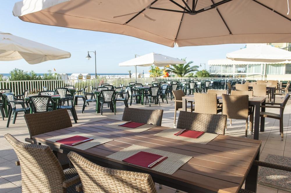 Hotel Columbus Caorle Exterior photo