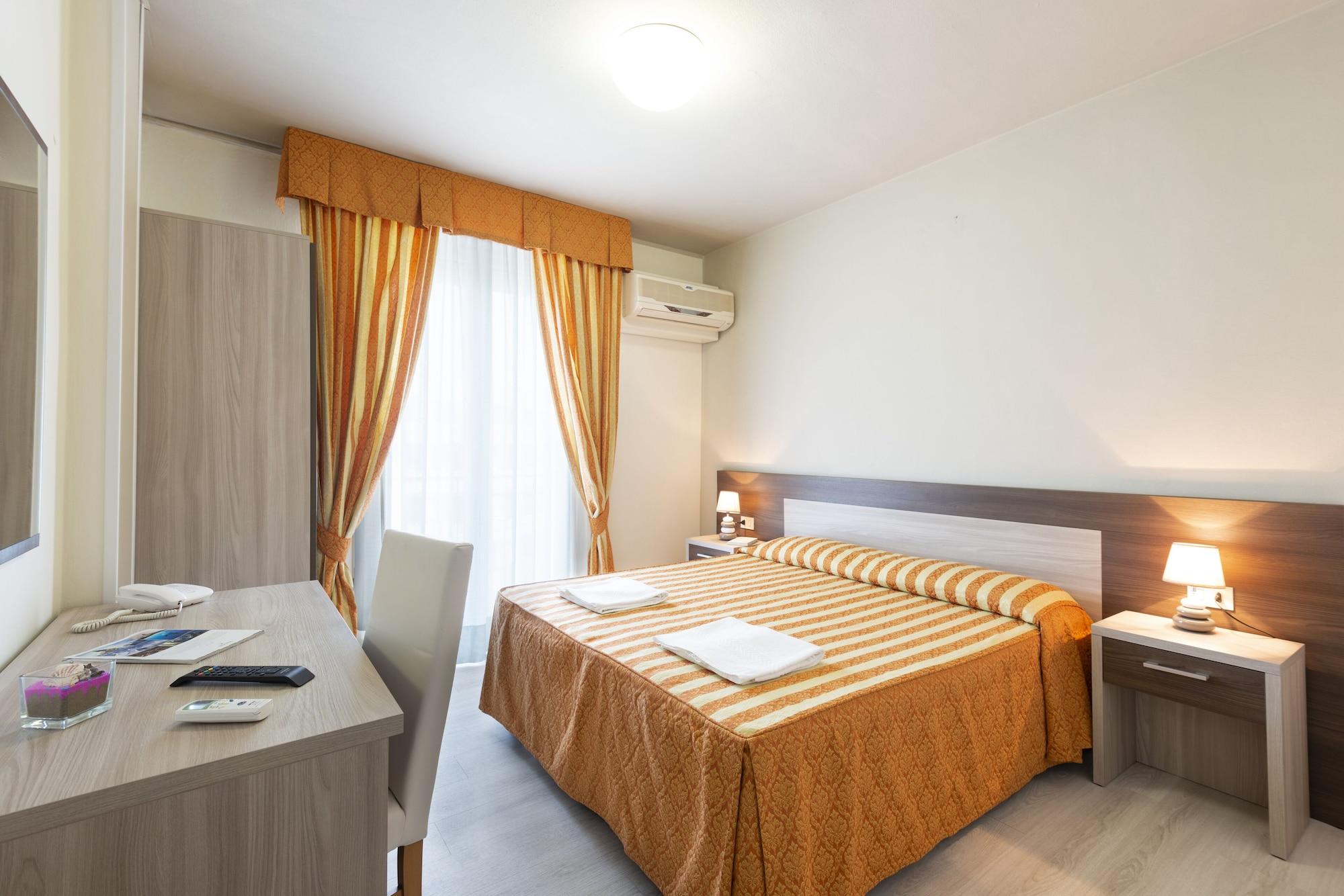 Hotel Columbus Caorle Exterior photo