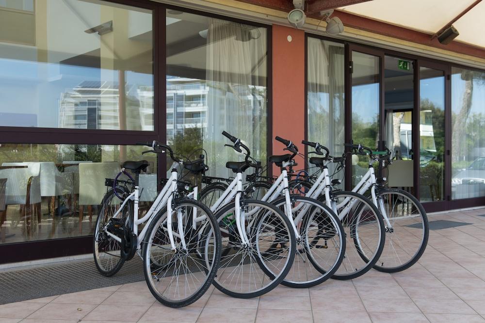 Hotel Columbus Caorle Exterior photo