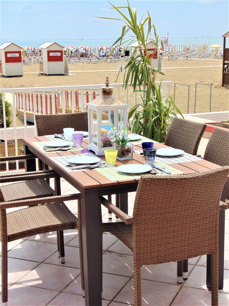Hotel Columbus Caorle Exterior photo