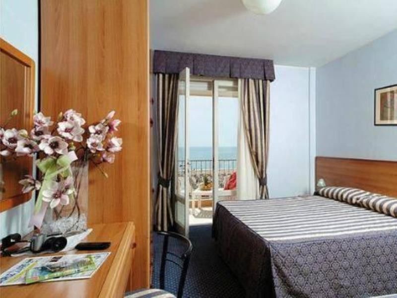 Hotel Columbus Caorle Exterior photo