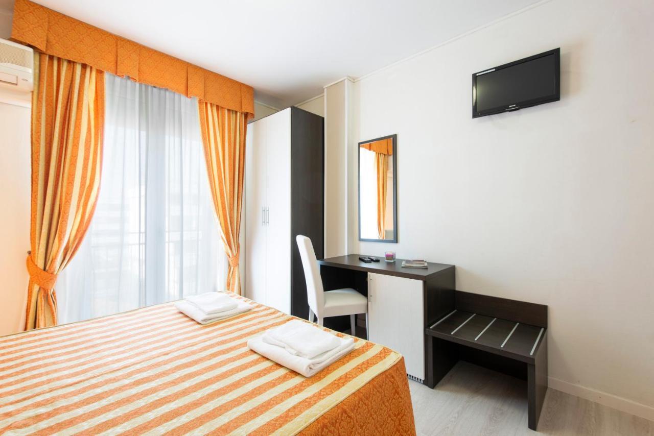 Hotel Columbus Caorle Exterior photo
