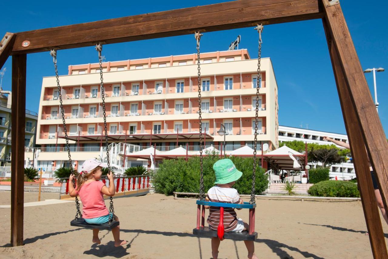 Hotel Columbus Caorle Exterior photo