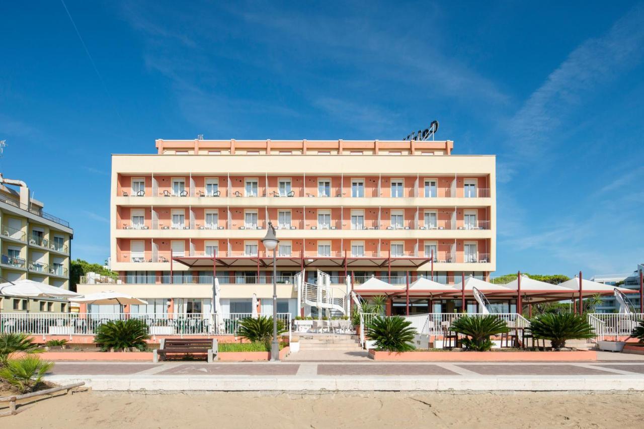 Hotel Columbus Caorle Exterior photo