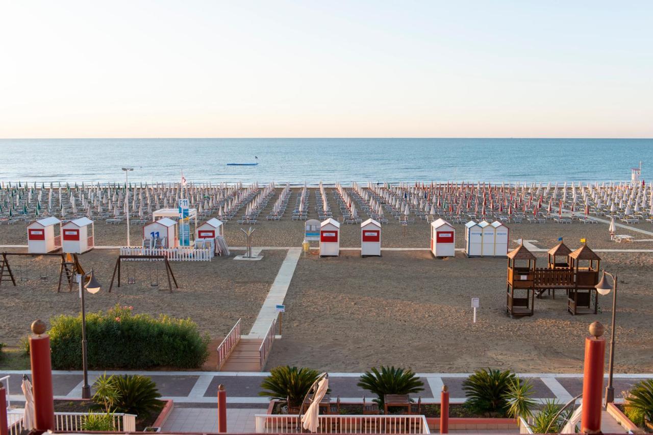 Hotel Columbus Caorle Exterior photo