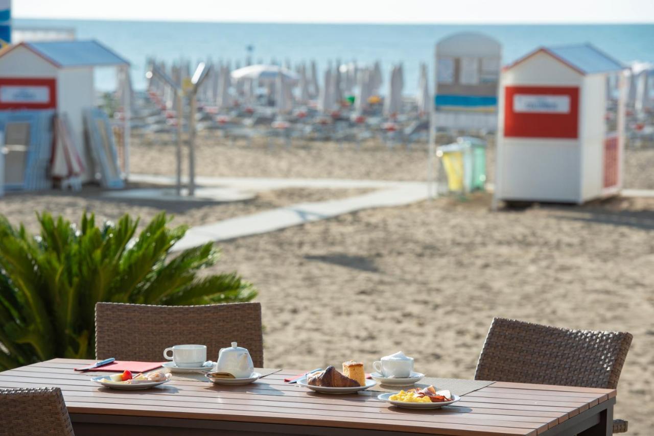 Hotel Columbus Caorle Exterior photo
