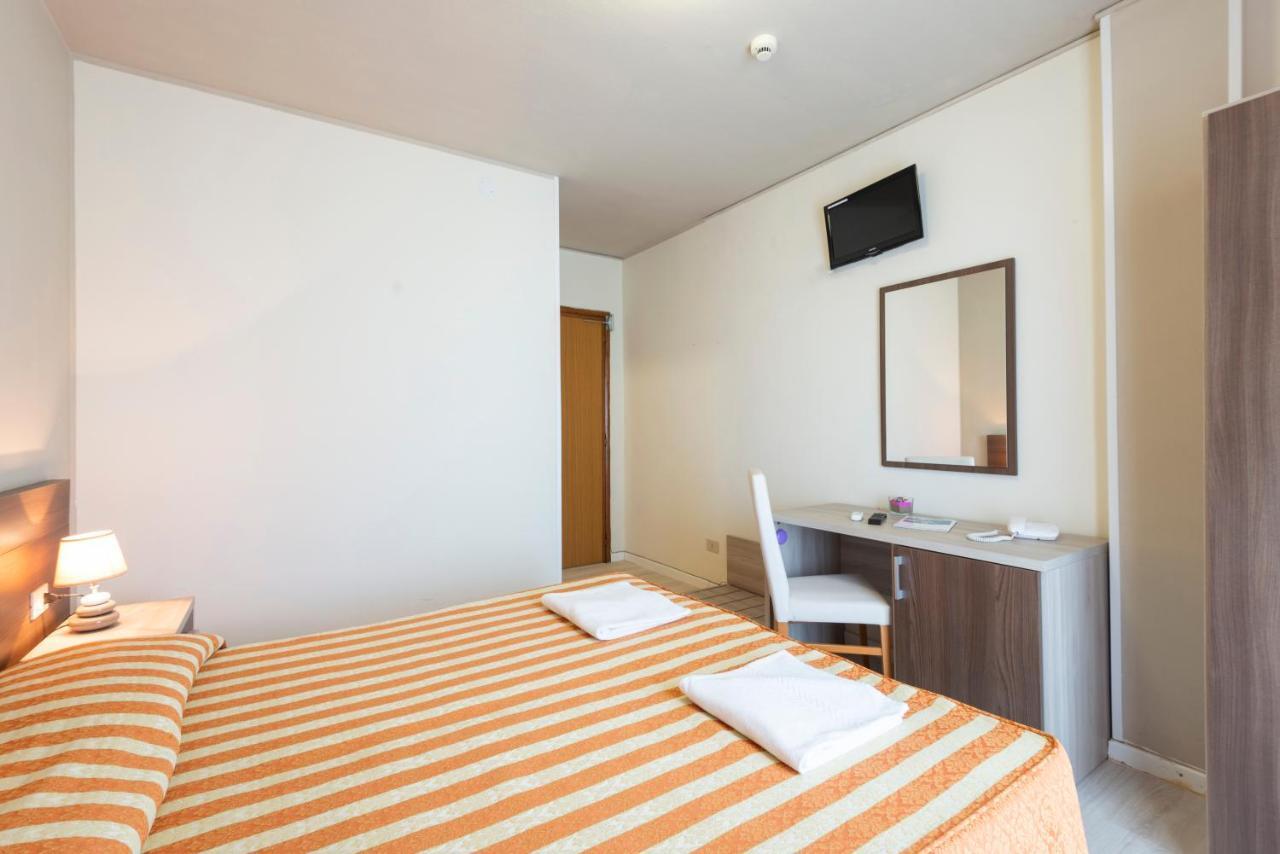 Hotel Columbus Caorle Exterior photo
