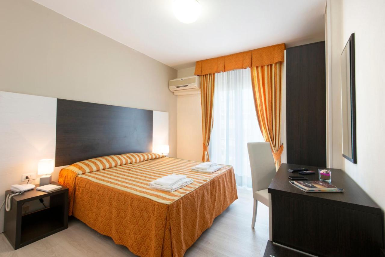 Hotel Columbus Caorle Exterior photo
