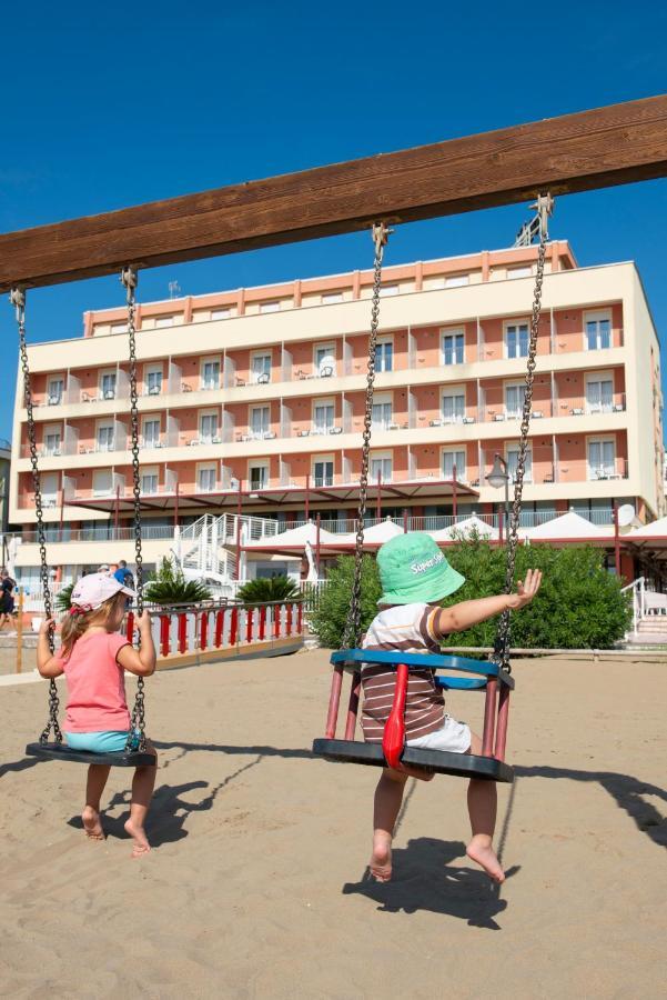 Hotel Columbus Caorle Exterior photo